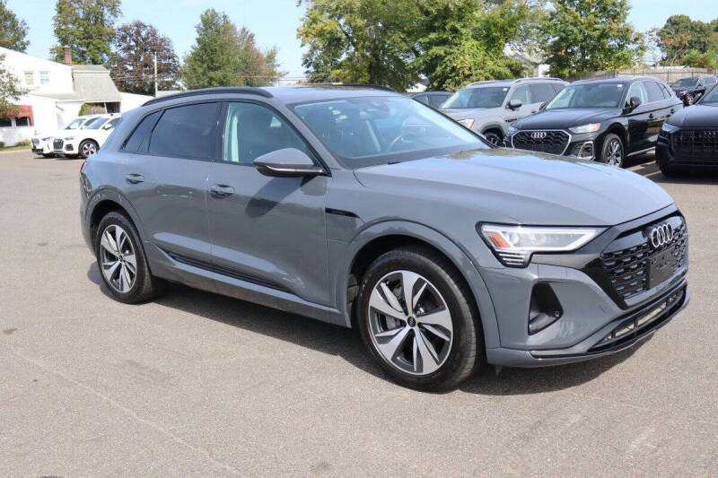 2024 Audi Q8 e-tron quattro Premium