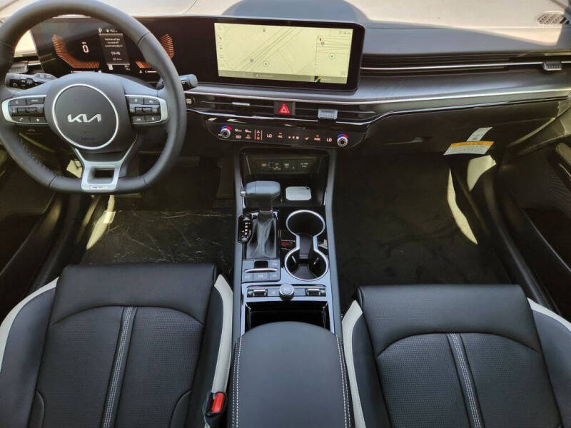 2026 Kia K5
