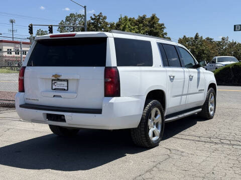 2016 Chevrolet Suburban LT