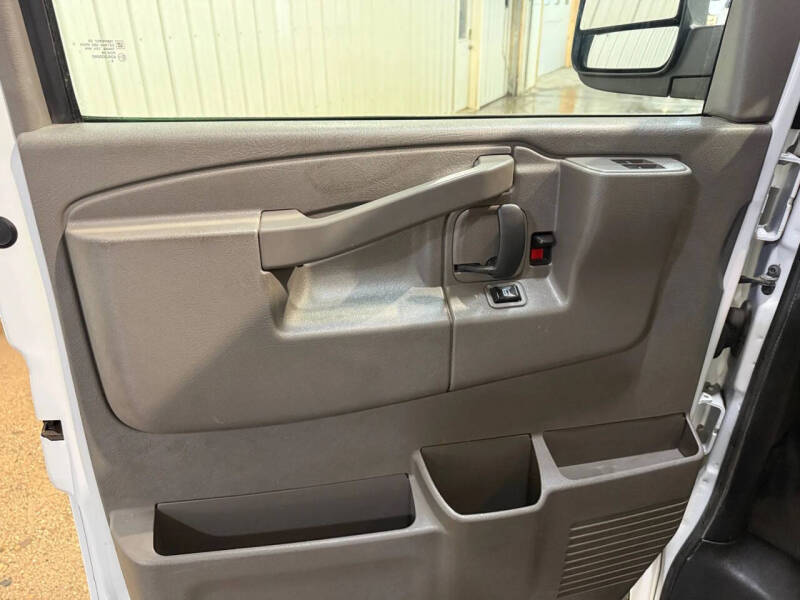 2017 Chevrolet Express 2500