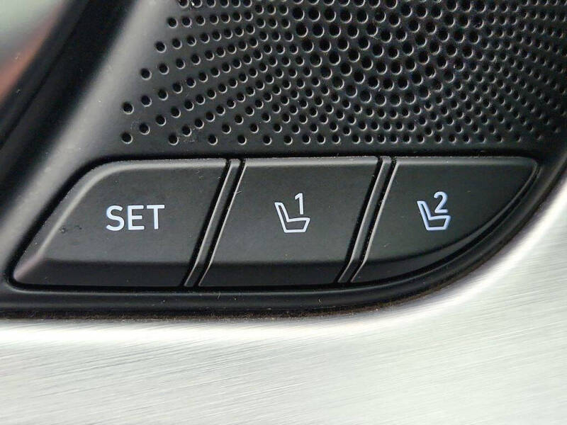 2020 Genesis G70