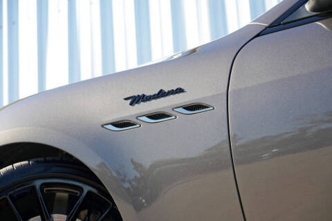 2023 Maserati Ghibli Modena Q4