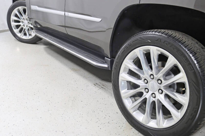 2020 Cadillac Escalade Luxury