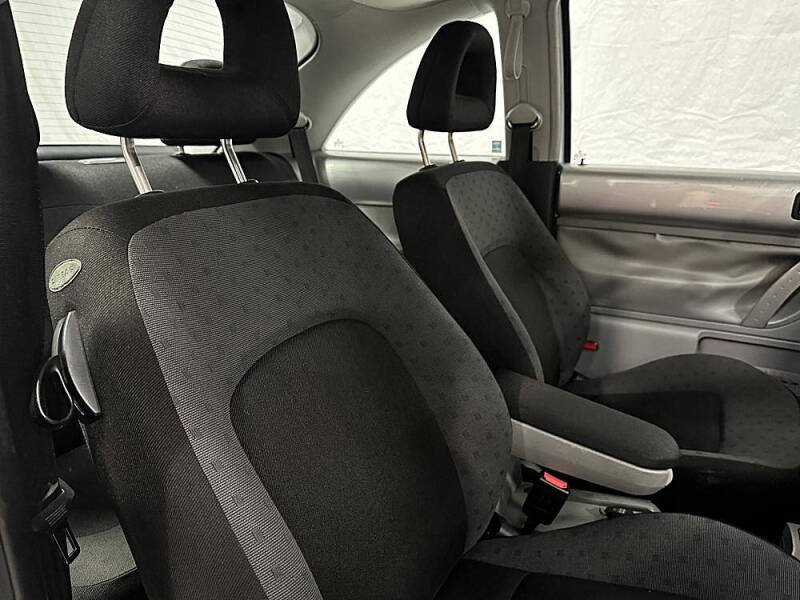 2001 Volkswagen New Beetle GLS