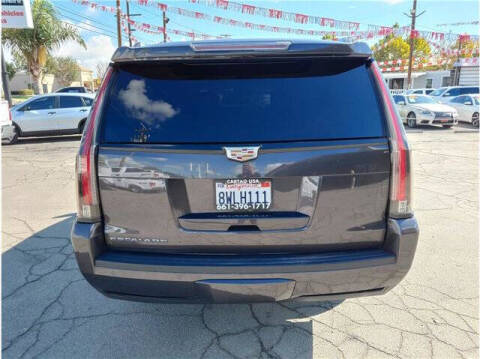 2016 Cadillac Escalade ESV Luxury Collection