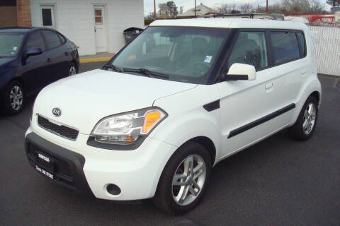 2010 Kia Soul for sale at Tom's Car Store Inc in Sunnyside WA