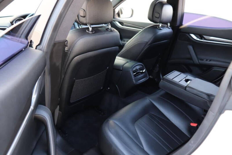 2016 Maserati Ghibli