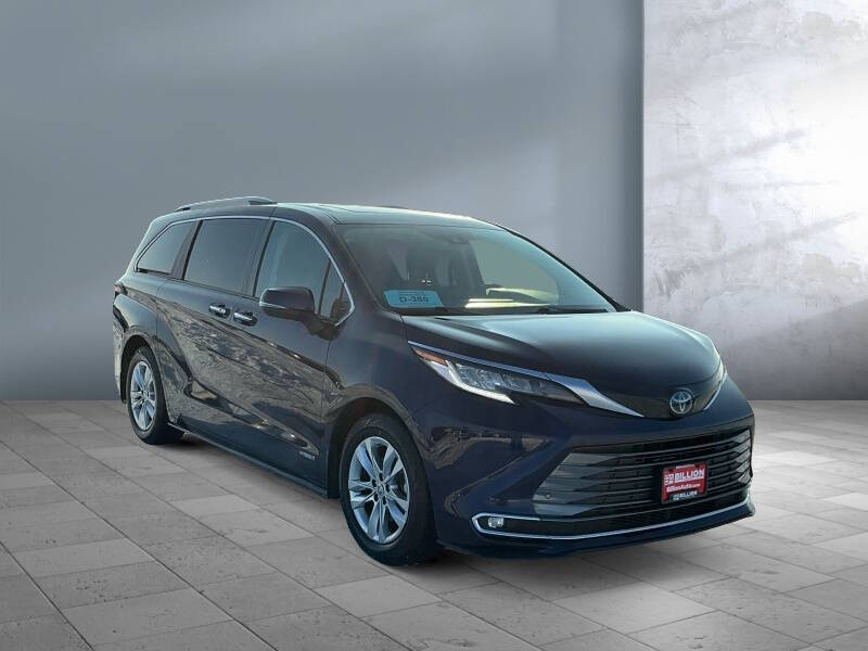 2021 Toyota Sienna Limited 7-Passenger