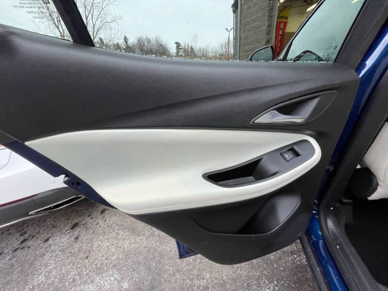 2022 Buick Encore GX Essence