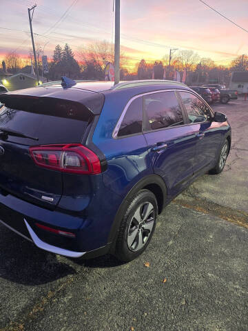 2017 Kia Niro LX