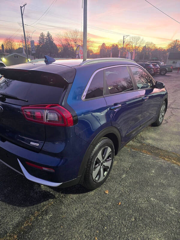 2017 Kia Niro LX