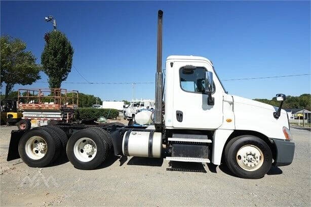 2015 Freightliner Cascadia