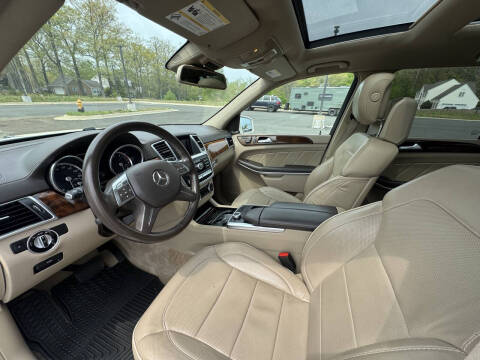 2014 Mercedes-Benz GL-Class GL 550 4MATIC