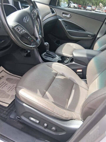 2018 Hyundai Santa Fe SE