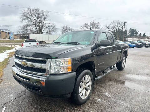 2013 Chevrolet Silverado 1500 for sale at Deals on Wheels Auto Sales in Ludington MI