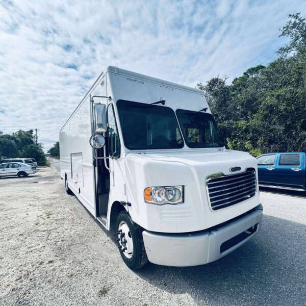 2016 Freightliner MT55 Chassis