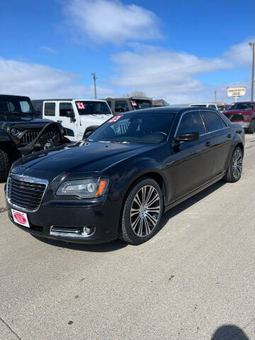 2013 Chrysler 300 for sale at UNITED AUTO INC in South Sioux City NE