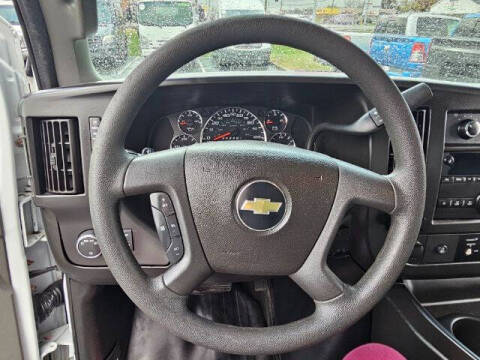 2017 Chevrolet Express 2500