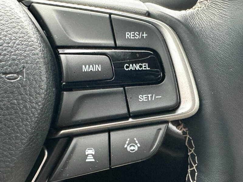 2022 Honda Insight Touring