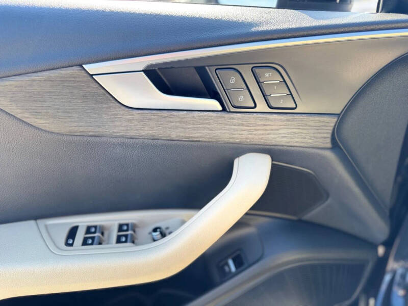 2017 Audi A4 2.0T quattro Premium Plus