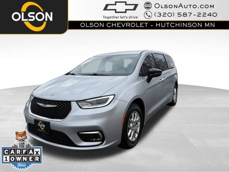 2024 Chrysler Pacifica Touring L