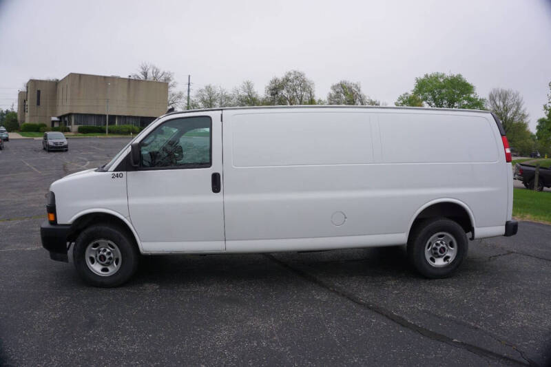 2023 GMC Savana 2500