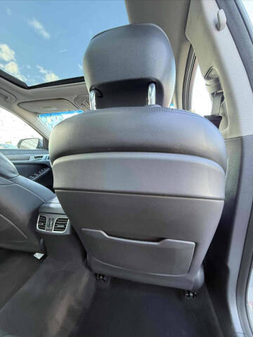 2016 Hyundai Genesis