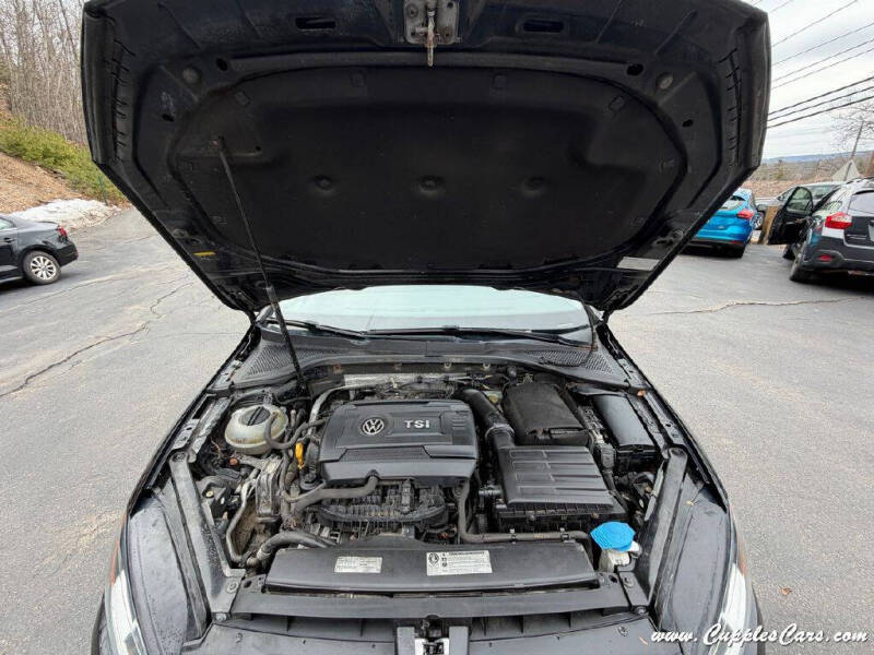 2016 Volkswagen Golf TSI S