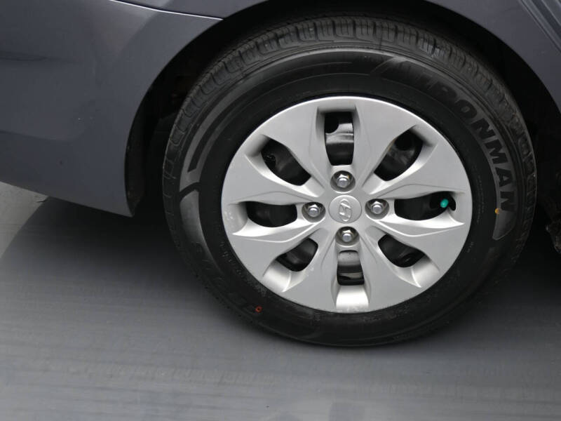 2017 Hyundai Accent SE