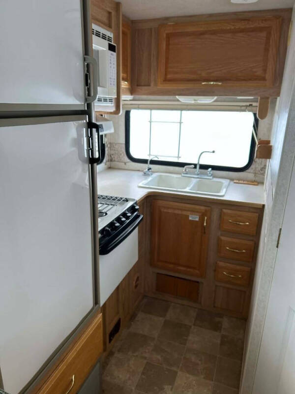 2001 Ford E-Series E-450 SD