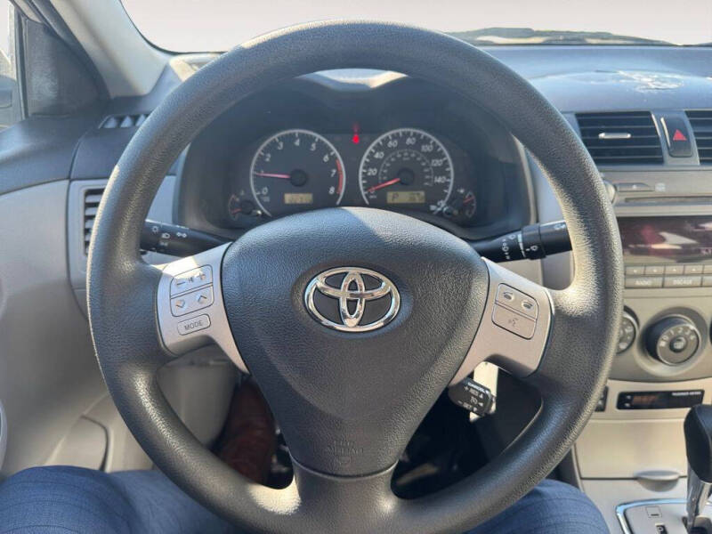 2011 Toyota Corolla LE