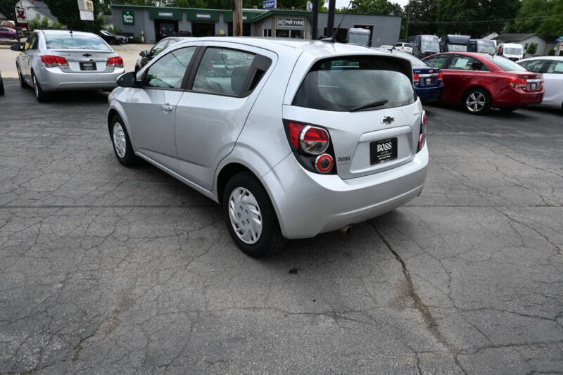 2013 Chevrolet Sonic LS Auto