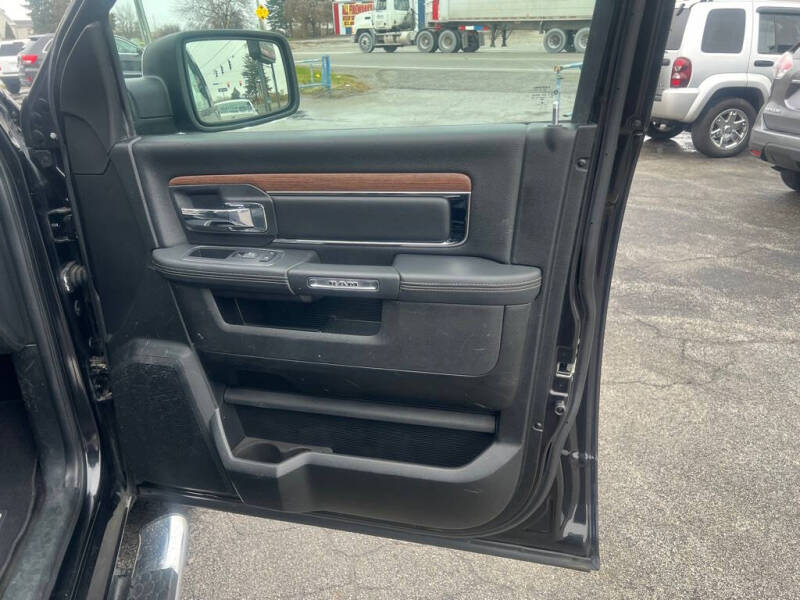 2017 RAM 1500 Laramie