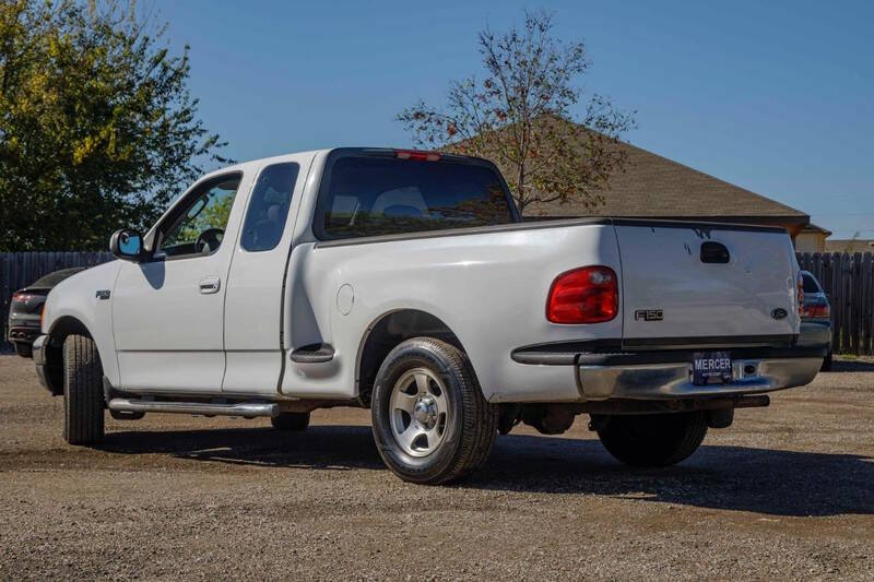 2003 Ford F-150 XLT photo 8