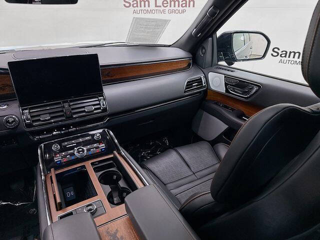 2024 Lincoln Navigator L Black Label