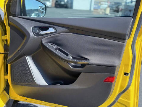 2017 Ford Focus ST