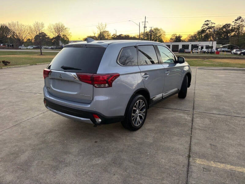 2017 Mitsubishi Outlander SE