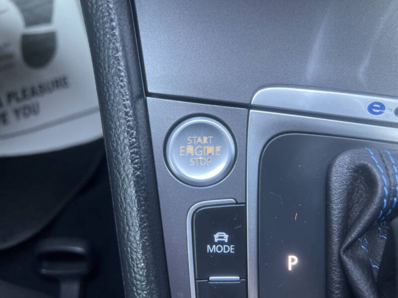 2015 Volkswagen e-Golf SEL Premium