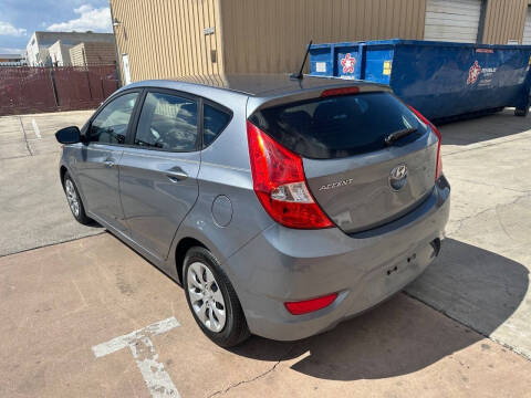 2017 Hyundai Accent SE