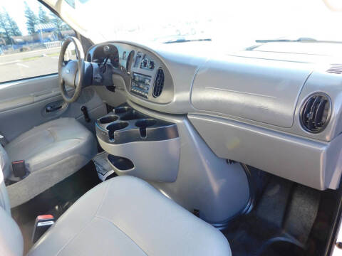 2006 Ford E-Series E-350 SD