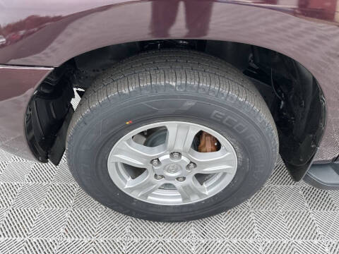 2016 Toyota Sequoia SR5