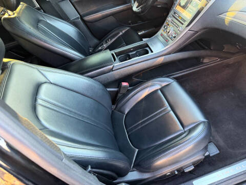 2017 Lincoln MKZ Premiere