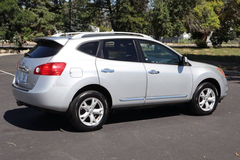 2011 Nissan Rogue SV