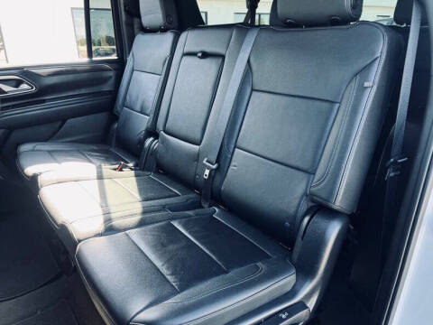 2022 Chevrolet Suburban LT