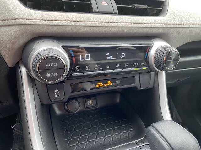 2023 Toyota RAV4 Hybrid XLE