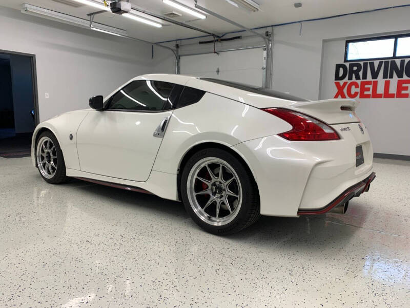 2016 Nissan 370Z Coupe NISMO photo 6