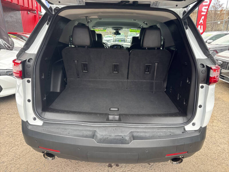 2021 Chevrolet Traverse LT Leather