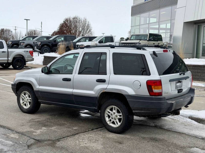 2004 Jeep Grand Cherokee Laredo