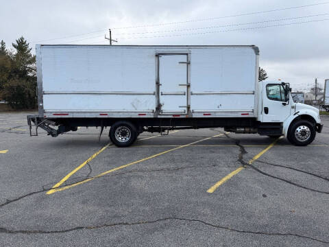 2019 Freightliner M2 106