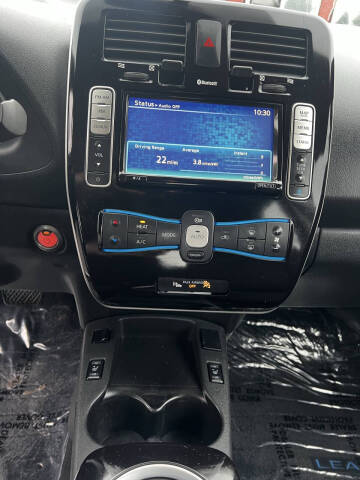 2013 Nissan LEAF SV